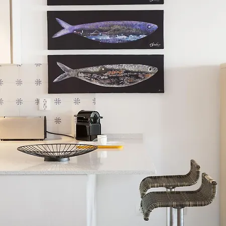Apartment Joivy Superb 1-Bed Apt With Workspace And Terrace, Close To Avenida Da Liberdade