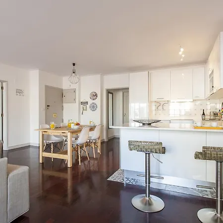 Apartment Joivy Superb 1-Bed Apt With Workspace And Terrace, Close To Avenida Da Liberdade *