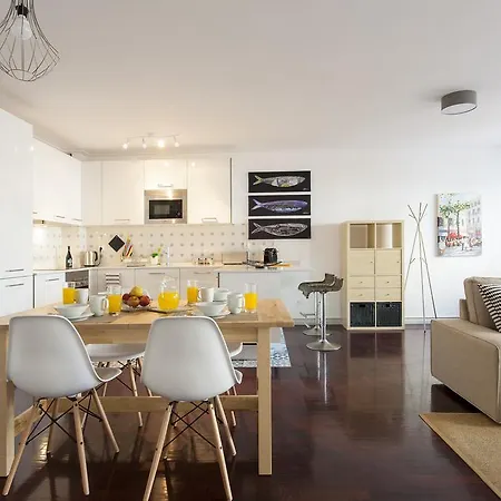 Joivy Superb 1-Bed Apt With Workspace And Terrace, Close To Avenida Da Liberdade * Lisbon