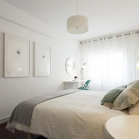 Joivy Superb 1-Bed Apt With Workspace And Terrace, Close To Avenida Da Liberdade Apartment *
