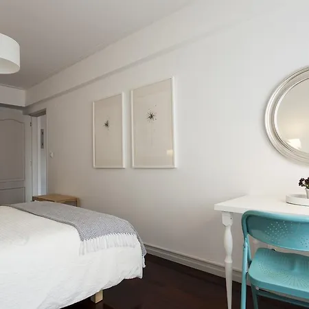 Joivy Superb 1-Bed Apt With Workspace And Terrace, Close To Avenida Da Liberdade