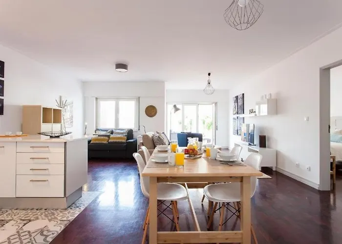 Guestready - Stylish Flat Near Lisbon's Iconic Ave شقة Lisboa