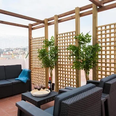 Апартаменти Guestready - Stylish Flat Near Lisbon's Iconic Ave Лісабон